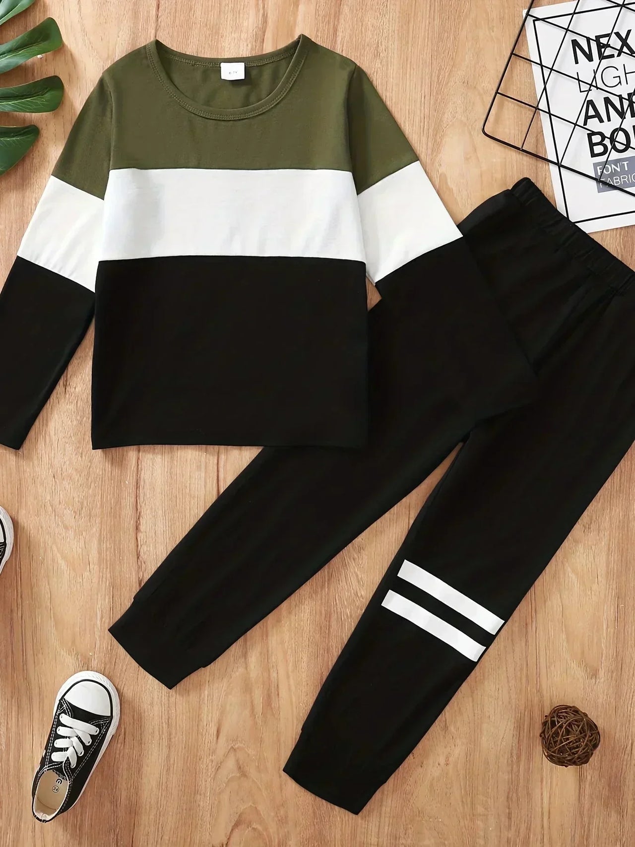 2PCS Boys Fashion Colour Block Sports Set - Affordable streetwear  from swagstreet wear - Just £25.99! Shop now at swagstreet wear